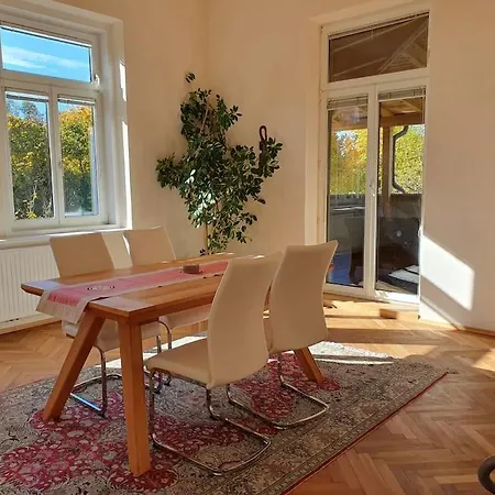 Neu Renovierte Altbauwohnung Im Herzen Von 100qm Διαμέρισμα