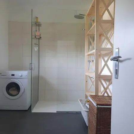 Neu Renovierte Altbauwohnung Im Herzen Von 100qm